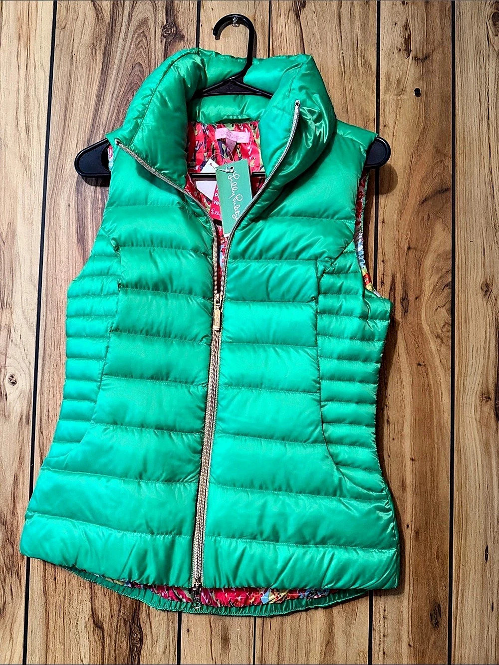Lilly Pulitzer Packable Vest Puffer Vest in Green & Pink Size Small NWT